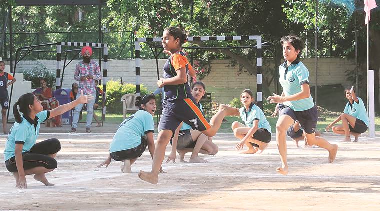 Hosts Shishu Niketan register narrow win in Kho-Kho ... Hosts Shishu Niketan register narrow win in Kho-Kho ... - 759 x 422 jpeg 72kB