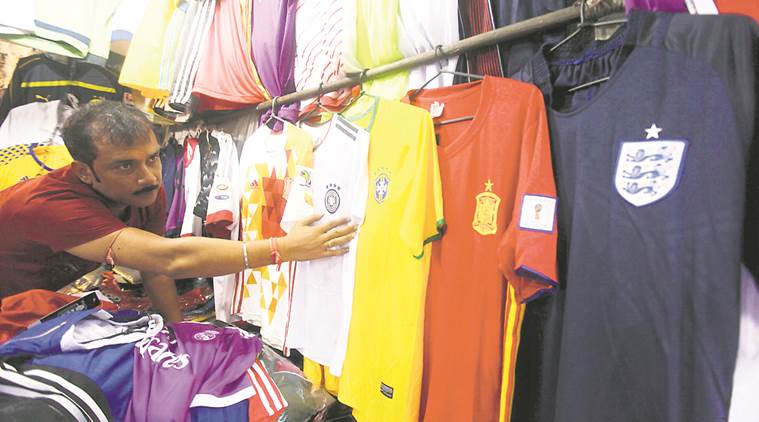 Kolkata protests, kolkata hawkers, kolkata stadium, FIFA U-17 world cup 2017, kolkata news