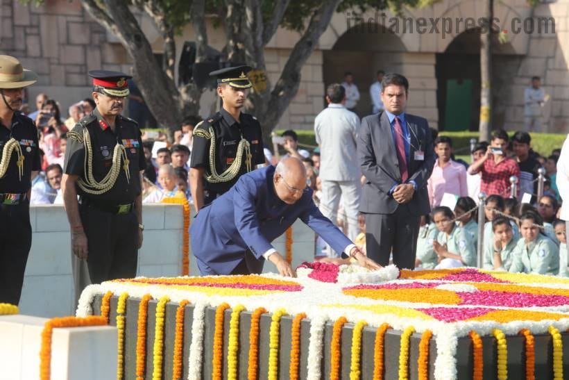 Gandhi Jayanti 2017, Gandhi Jayanti 2017 Pics, Gandhi Jayanti photos, Shastri Jayanti, Shastri Jayanti pics, 2nd october pics, Mahatama Gandhi, Lal Bahadur Shastri, Narendra Modi, Venkaiah Naidu, Ram Nath Kovind, Rajghat, Gandhi samadhi pics, Indian Express photos