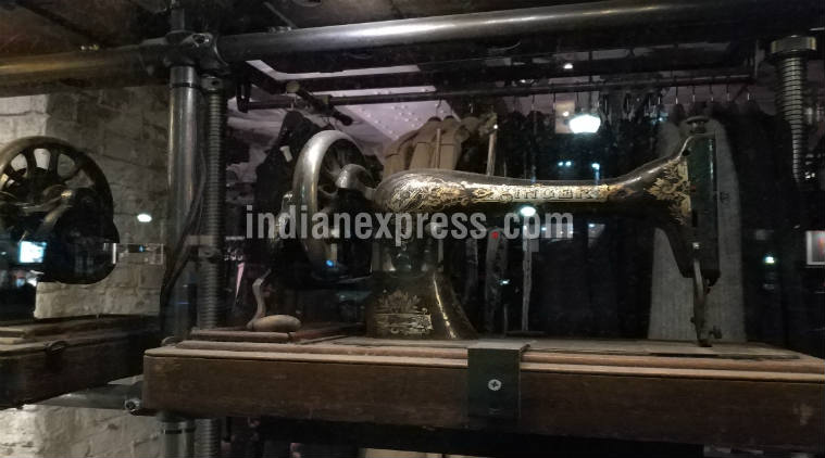 Xiaomi, Xiaomi Mi Mix 2, Mi Mix 2 review, Xiaomi Mi Mix 2 flipkart, Mi Mix 2 specifications, Mi Mix 2 features, Mi Mix 2 vs OnePlus 5, iPhone 8 Plus, Galaxy Note 8, Galaxy S8