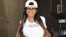 Mia Khalifa, Mia Khalifa porn star, Mia Khalifa adult star, Mia Khalifa Malayalam film, Mia Khalifa images