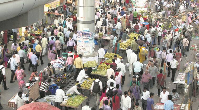 Illegal Hawkers A Problem Mumbai City Has Been Battling For Decades Mumbai News The Indian