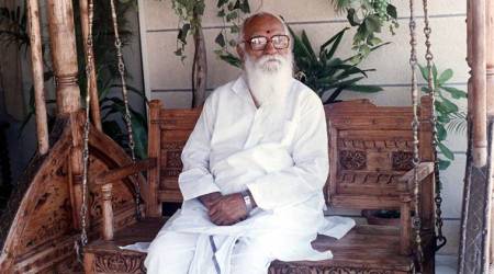 Social activist Nanaji Deshmukh. *** Local Caption *** Social activist Nanaji Deshmukh. Express archive photo