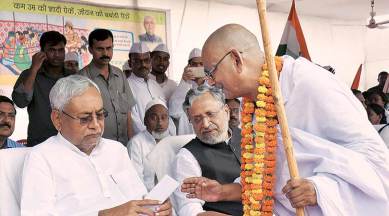 nitish kumar, bihar cm, campiagn, child marriage, dowry, social causes, gandhi jayanti, mahavir temple, gandhi jayanti, swachh bharat abhiyaan, gandhi jayanti 2017, 2 october, mahatma gandhi, india news, indian express news