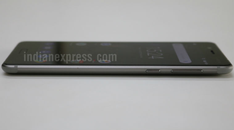 Nokia 8 review, Nokia 8, Nokia 8 HMD Global, Nokia 8 sale, Nokia 8 Amazon India, Nokia 8 price in India, Nokia 8 specifications, Nokia 8 features, Nokia 8 camera review, Nokia 8 battery, Nokia 8 price, Nokia 8 vs OnePlus 5