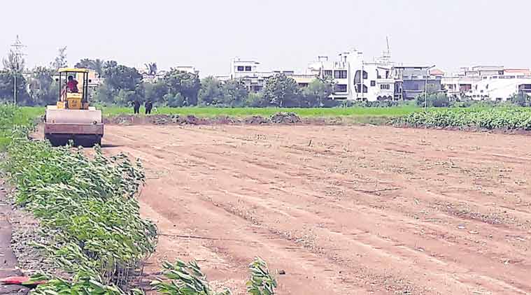 Narendra Modi, Modi Gurajat, Navsari Agricultural University, Gujarat cotton crops, Modi helipad, India news, Indian Express