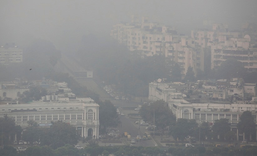 delhi air pollution, Diwali 2017, Delhi air quality, Delhi chokes, Delhi smog, smog, firecrackers ban, Supreme Court ban on crackers, #CrackerBanHitOrMiss, diwali pollution, delhi pollution, mumbai pollution