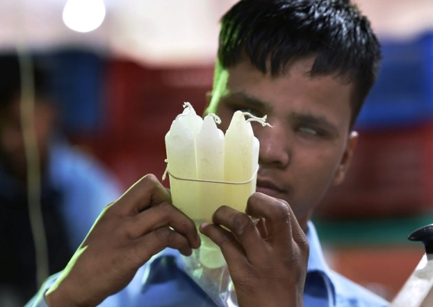Diwali 2017, Deepawali 2017, Diwali celebration, Deepawali celebration, Dhanteras, Narak Chaturdasi, Bhai Dooj, Indian express, Indian express news