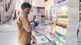 Delhi Hazrat Nizamuddin, Hazrat Nizamuddi, Hazrat Nizamuddin railway station, indian railways, railway stations in india, book stalls in railway station, rail ticket booking, IRCTC, Manohar Kahaniyan magazines,Ved Prakash Sharma, Durjoy Dutta, Amish Tripathi, Chetan Bhagat, Piyush Goyal, Indian express