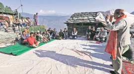 himachal pradesh polls, himachal polls, virbhadra singh, himachal pradesh asembly elections 2017, virbhadra singh son, Vidya Stokes, Maheshwar Singh, vikramaditya singh, kaul singh thakur’s daughter, congress candidates himachal polls, bjp candidates himachal polls, bjp, virbhadra singh, vikramaditya singh, prem kumar dhumal, j p nadda, champa thakur, himachal poll candidates, himachal elections 2017, india news, indian express news