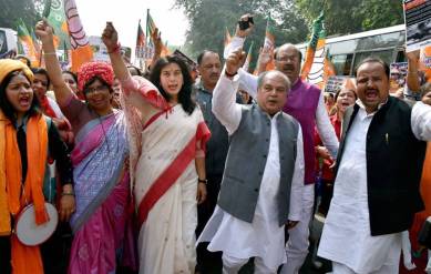 Saroj Pandey, Gougeda, Kerala hartal, BJP, BJP leader gouge eyes, CPM, Gouge eyes, BJP in Kerala, India news, Indian Express