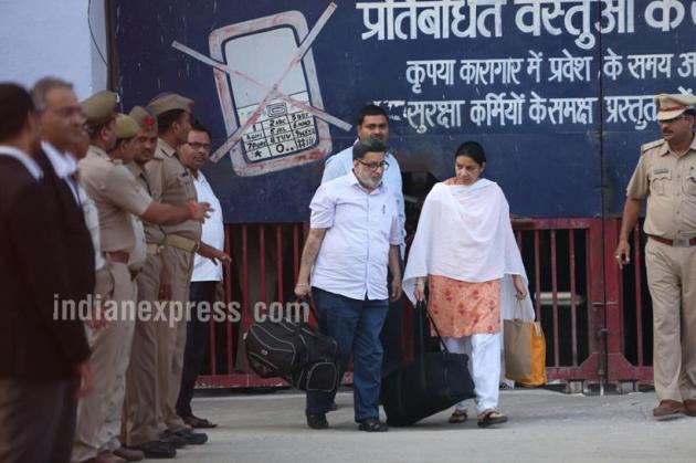 talvar, dasna jail photos, aarushi murder case photo, rajesh talwar pics, nupur talwar images, talwar released from jail pictures, allahabad high court, cbi, 2009 noida double murder, ghaziabad, arushi talwar pics, aarushi talwar case verdict, indian express
