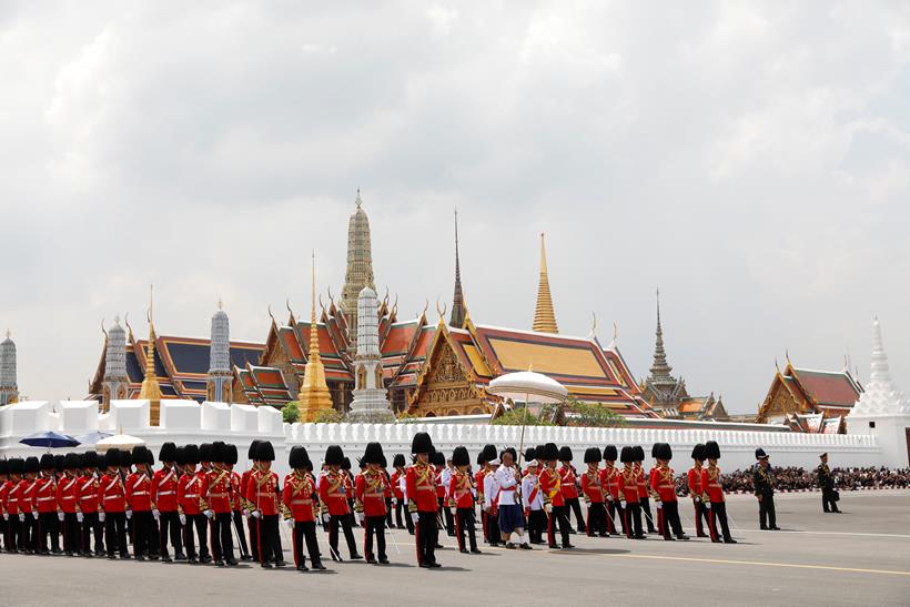 thai king funeral photos, thailand photos, bangkok, thailand king funeral procession images, thailand royal funeral pics, late thai king pics, thailand culture, Bhumibol Adulyadej thai king, thailand king death, indian express