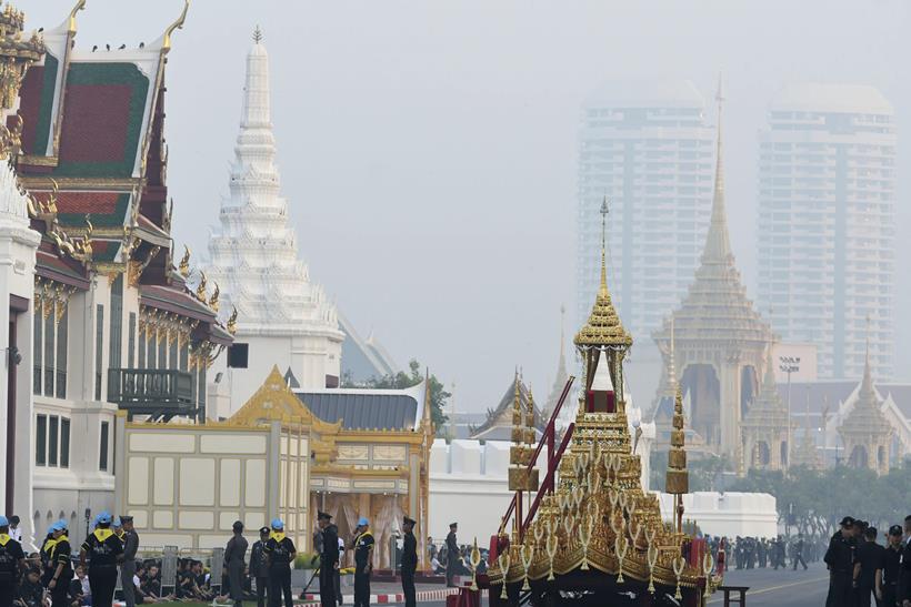 thai king funeral photos, thailand photos, bangkok, thailand king funeral procession images, thailand royal funeral pics, late thai king pics, thailand culture, Bhumibol Adulyadej thai king, thailand king death, indian express