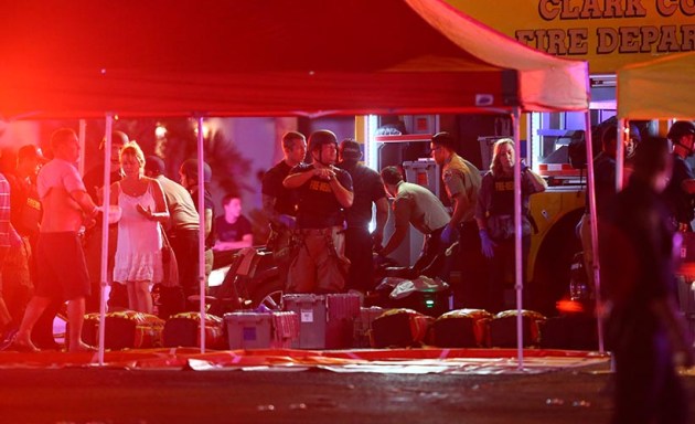 Las Vegas Shotting, Las Vegas, Mandalay Bay Casino, Las Vegas shooting pictures, Vegas shooting pictures, music event shooting, US Shooting, donald trump, Indian Express gallery, World News, Indian express