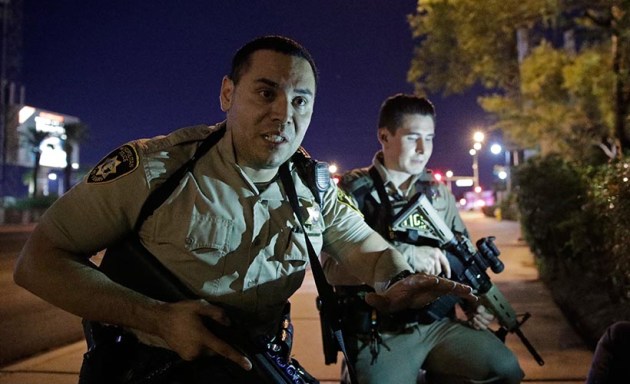Las Vegas Shotting, Las Vegas, Mandalay Bay Casino, Las Vegas shooting pictures, Vegas shooting pictures, music event shooting, US Shooting, donald trump, Indian Express gallery, World News, Indian express