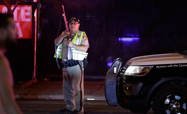 Las Vegas Shotting, Las Vegas, Mandalay Bay Casino, Las Vegas shooting pictures, Vegas shooting pictures, music event shooting, US Shooting, donald trump, Indian Express gallery, World News, Indian express