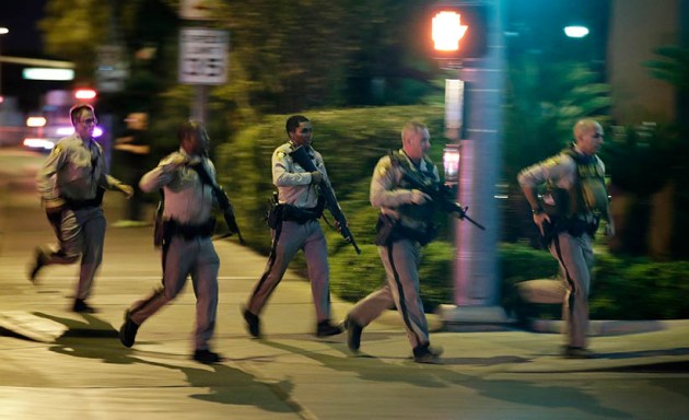 Las Vegas Shotting, Las Vegas, Mandalay Bay Casino, Las Vegas shooting pictures, Vegas shooting pictures, music event shooting, US Shooting, donald trump, Indian Express gallery, World News, Indian express