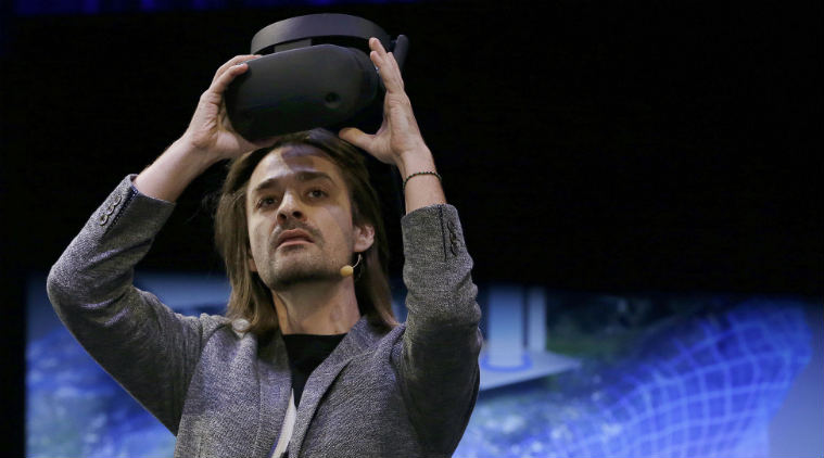 Virtual reality, paraplegics, paralysed people, Ecole Polytechnique Federale de Lausanne, VR headsets, chronic pain, spinal cord lesions, drug therapy resistance, visual stimuli, tactile stimulus, brain manipulation, therapeutic reasons