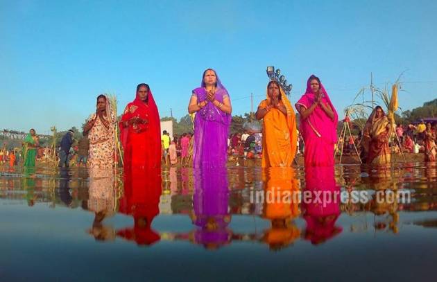 chhath puja photos, Chhath puja images, Chhath puja 2017 pictures, chhat puja bihar, bihar chat pooja pics, chhath puja, chat puja, chhath pooja images, when is chhat 2017, chhath puja dates, significance of chhath pooja, Indian express, Indian express photos