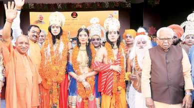 yogi adityanath, Ayodhya, deepotsav, UP CM yogi adityanath, adityanath in ayodhya, ayodhya deepotsav, BJP, diwali, ram rajya, lord rama, happy diwali, up, uttar pradesh, up diwali festivals, ayodhya diwali, indian express, india news, latest news, UP news