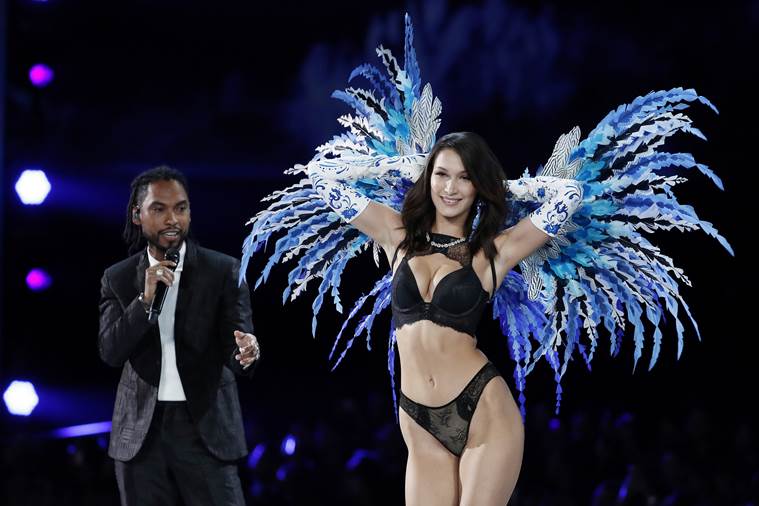 victoria's secret, victoria's secret annual show 2017, victoria's secret annual show in china, bella hadid in victoria's secret show, models walking for victoria's secret annual show, indian express, indian express news