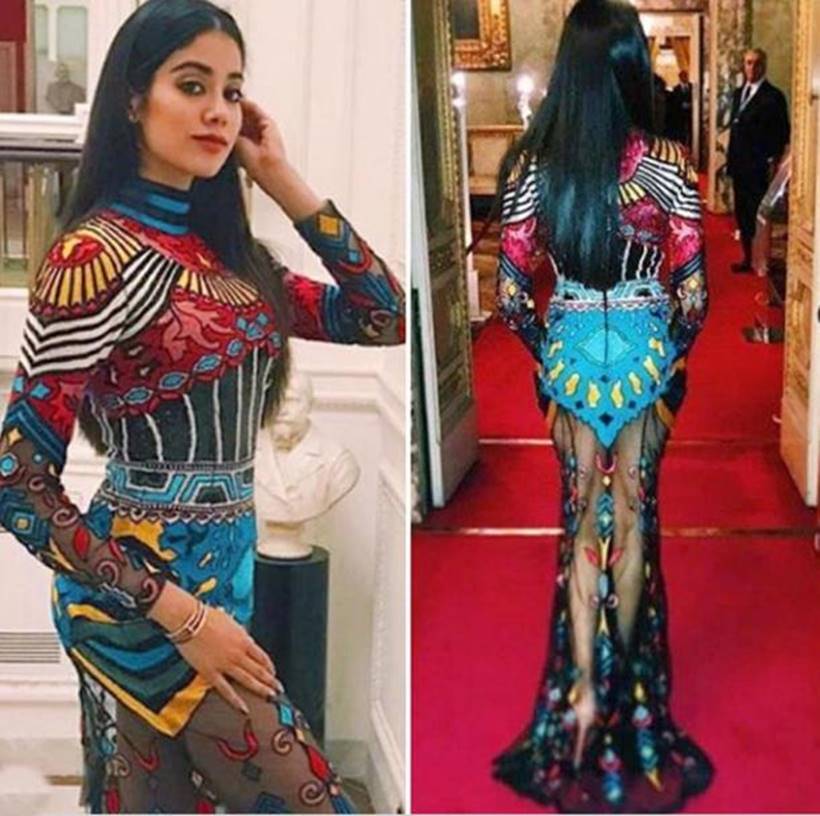 Janhvi Kapoor, Janhvi Kapoor latest photos, Janhvi Kapoor fashion, Sara Ali Khan, Sara Ali Khan latest photos, Sara Ali Khan fashion.