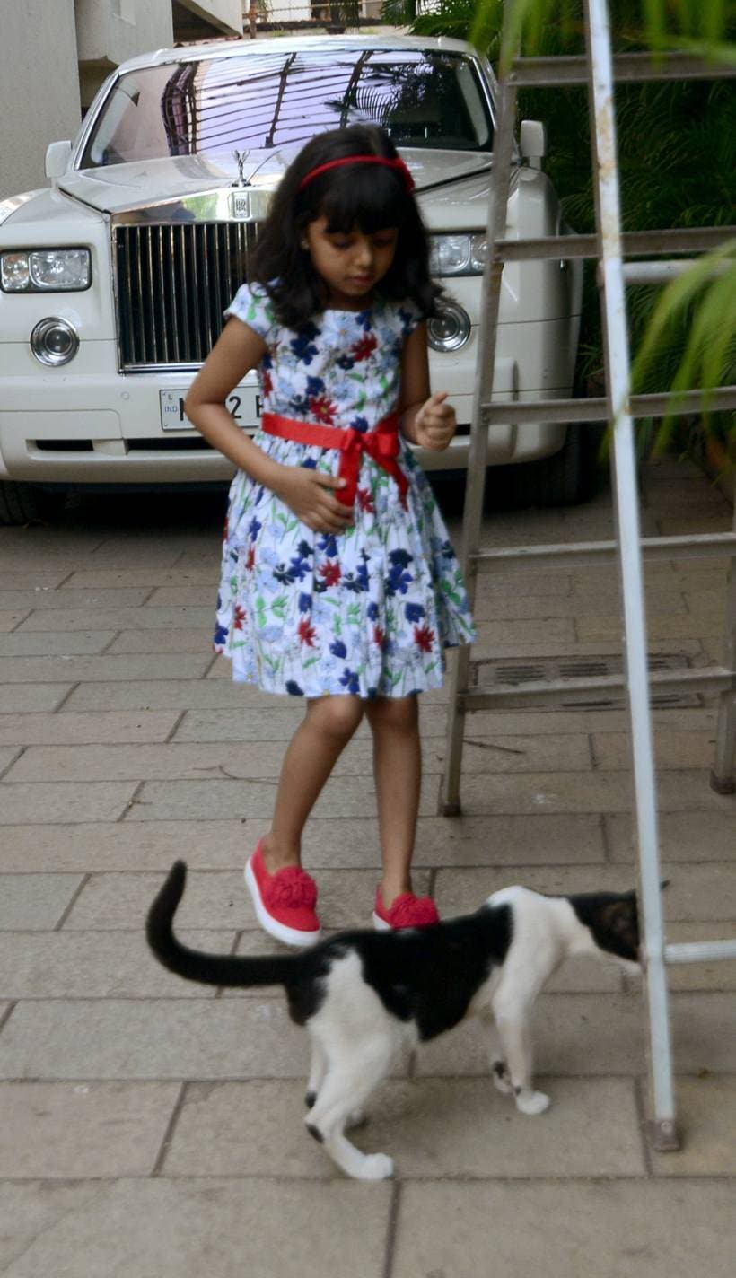 aaradhya bachchan, aaradhya bachchan birthday, happy birthday aaradhya bachchan, aaradhya bachchan cute looks, cute looks of aaradhya bachchan, aaradhya bachchan at cannes, bollywood kids, aishwarya bachchan, abhishek bachchan, amitabh bachchan, celeb fashion, bollywood fashion, indian express, indian express news