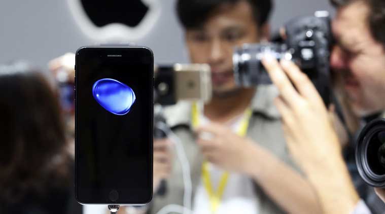 Apple iPhone 7 iPhone 8 sales numbers 