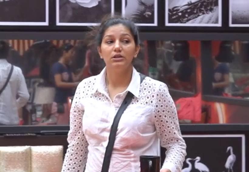 bigg boss 11, bigg boss photos, bigg boss 11 fights, bigg boss biggest fights, bigg boss episode photos