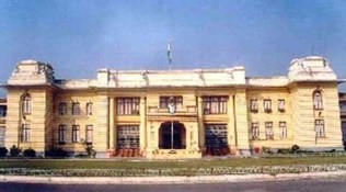 Opposition create ruckus in Bihar assembly