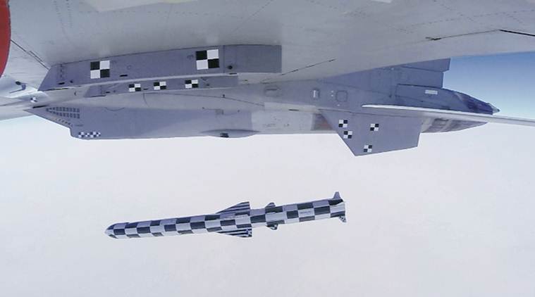 rahMos missile, Brahmos, Sukhoi Su-30MKI, BrahMos cruise missile, IAF, Sukhoi-30 MKI, Sukhoi jet, Indian air force, Nirmala sitharaman, bay of bengal, Indian missiles, indian express news