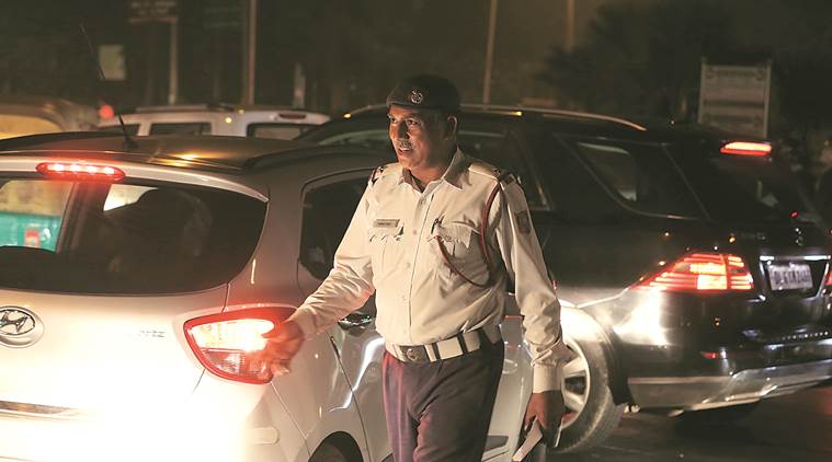 Traffic Police, Delhi Traffic police, working hours, Traffic police stress, Traffic police health, Delhi Police traffic, traffic advisory, India News, MHA, Delhi News, Indian Express