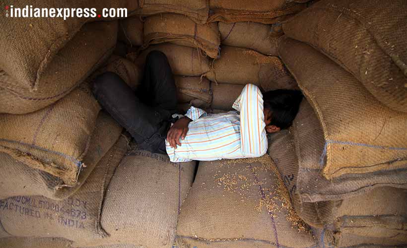 demonetisation, black day, demonetisation menace, demonetisation period pictures, note ban, note ban difficulties, Narendra Modi, Modi demonetisation, demonetisation anniversary