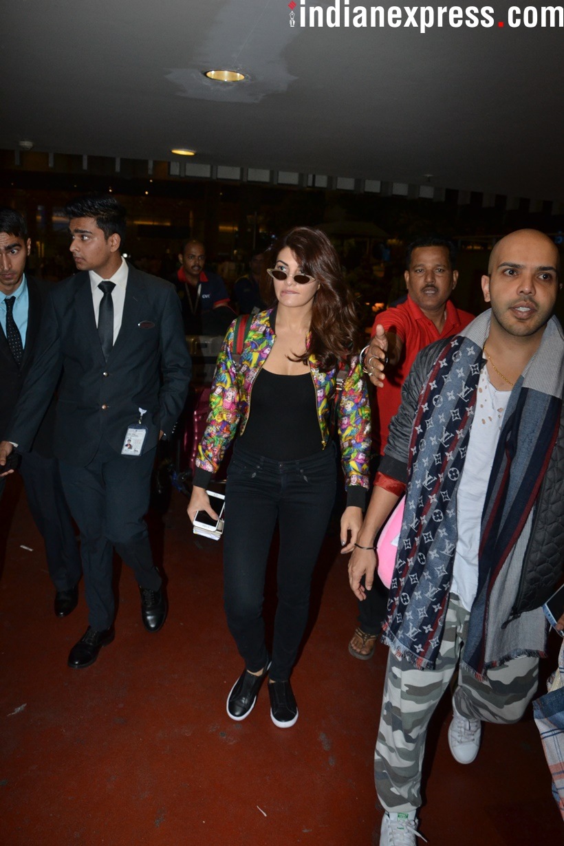 bollywood celebs, celeb photos, bollywood celeb photos, jacqueline fernandez, shahid kapoor, sara ali khan,