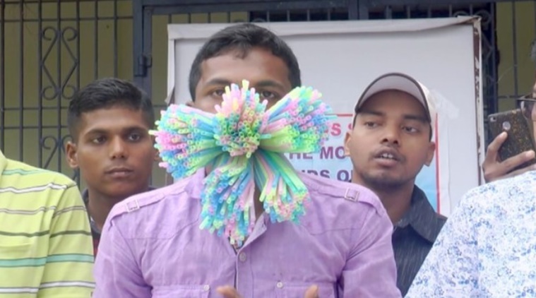 Video Odisha Man Creates Guinness Record For Most Number Of Straws Held In The Mouth Trending