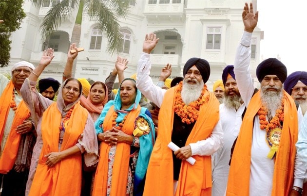 Guru Nanak Jayanti 2017, guru nanak jayanti photos, guru nanak jayanti celebration pics, gurunanak jayanti gurudwara pics, guru nanak jayanti birth anniversary, Gurpurab images, Gurpurab celebration, Guru Nanak Dev saint, Indian express, Indian express news