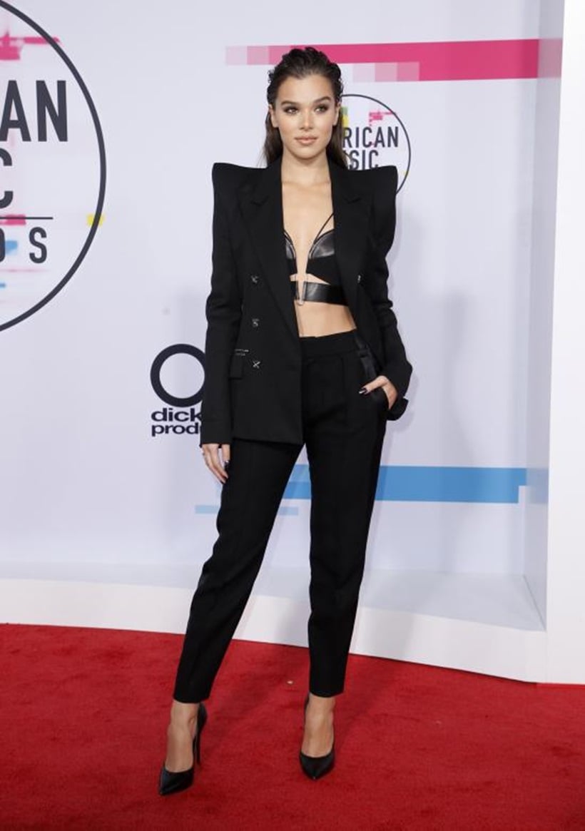 Demi Lovato, Selena Gomez, Heidi Klum, Lily Singh, American Music Awards 2017 Red Carpet, AMA, celeb fashion, Indian express, Indian express news