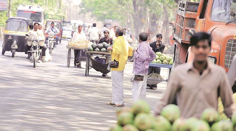 Registration drive: BMC demands domicile certificates, hawkers cry foul