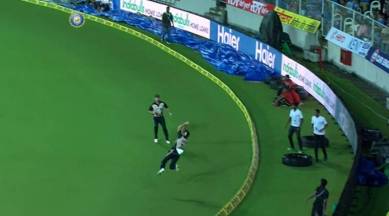 Mitchell Santner, Colin de Grandhomme, Manish pandey, India vs New Zealand, third T20I, New Zealand tour of India 2017, cricket, Indian Express