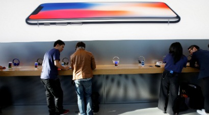 Apple iPhone X, iPhone X launch, iPhone X India, iPhone X price, iPhone X specifications, iPhone X FaceID, iPhone X features, iPhone X availability, iPhone X distributors, iPhone X offers, iPhone X discounts