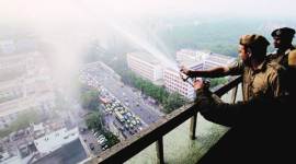 Delhi pollution, delhi pollution ITO, ITO water sprinkled, delhi pollution measures