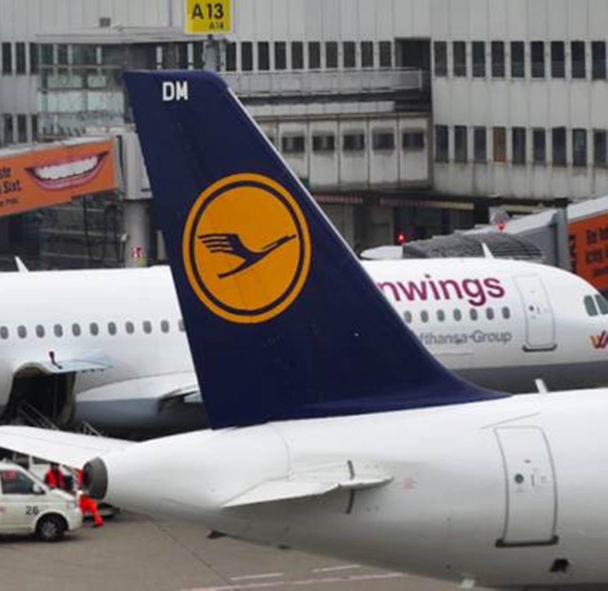 lufthansa lost luggage