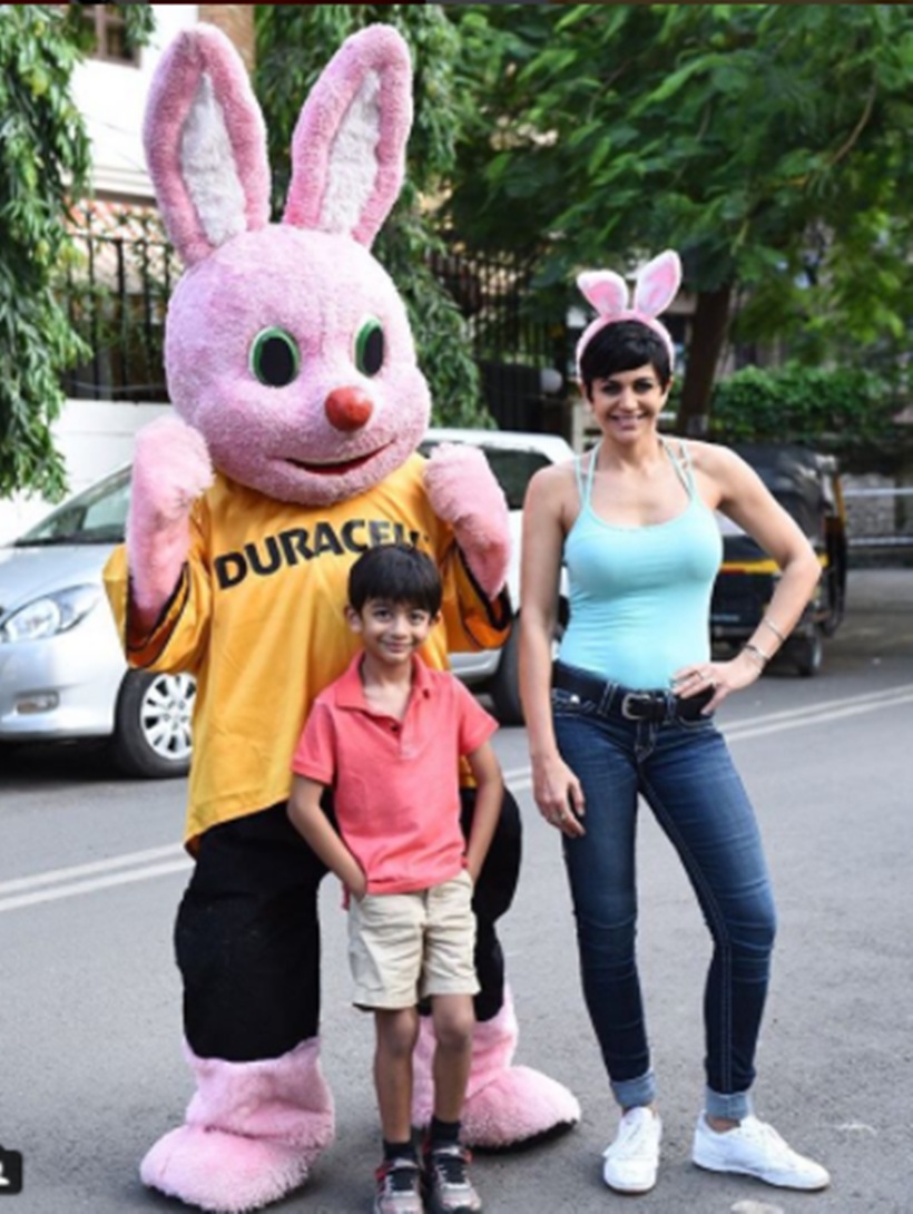 Mandira Bedi hot photos