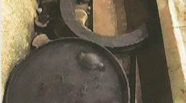 manhole 3 mumbai cab drivers, taxi aggregators, manhole lids, scrap, crime, mumbai, mulund police, indian express, epxress online