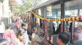 Matheran-Neral toy train, indian express, central railway, Matheran station, steam-diesel loco, maharashtra foreign tourists