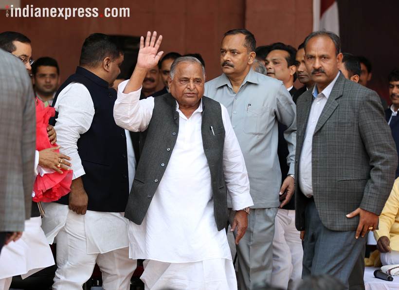 Mulayam singh yadav, Mulayam singh yadav birthday, Akhilesh Yadav, samajwadi party, Sp chief, Uttar Pradesh, BJP, Mulayam singh birthday photos, birthday celebration pics, india news, Indian epxress photos