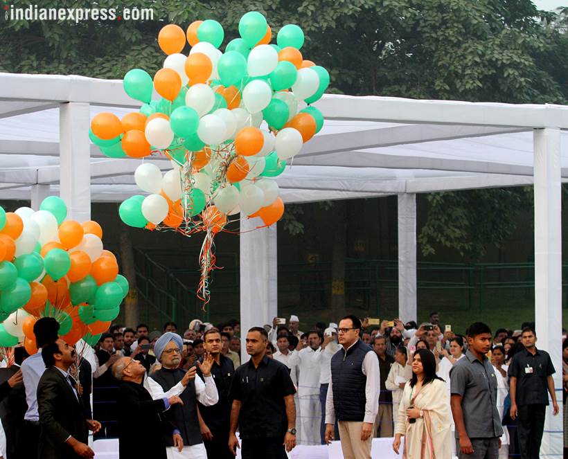 Jawaharlal Nehru Birth Anniversary, Pandit Jawaharlal Nehru Birth Anniversary, Jawaharlal Nehru, Childrens Day, India, India News, Indian Express, Indian Express News