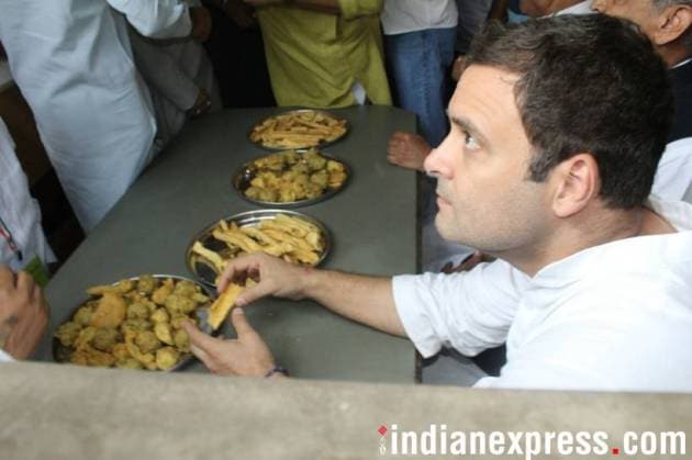 rahul gandhi gujarat visit photos, rahul gandhi in gujarat pictures, rahul gandhi gujarat visit images, rahul gandhi in gujarat pics, gujarat elections pics, BJP, Congress, pm modi