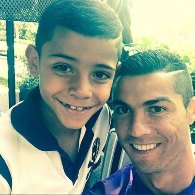 cristiano ronaldo, ronaldo pictures, georgina rodrigues, cristiano ronaldo junior, ronaldo father, ronaldo family pics, football, sports images, indian express